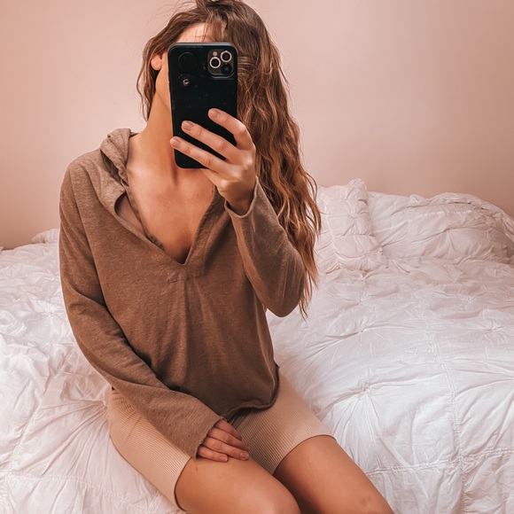 GAP women’s small brown hoodie pullover top basics - Picture 2 of 6